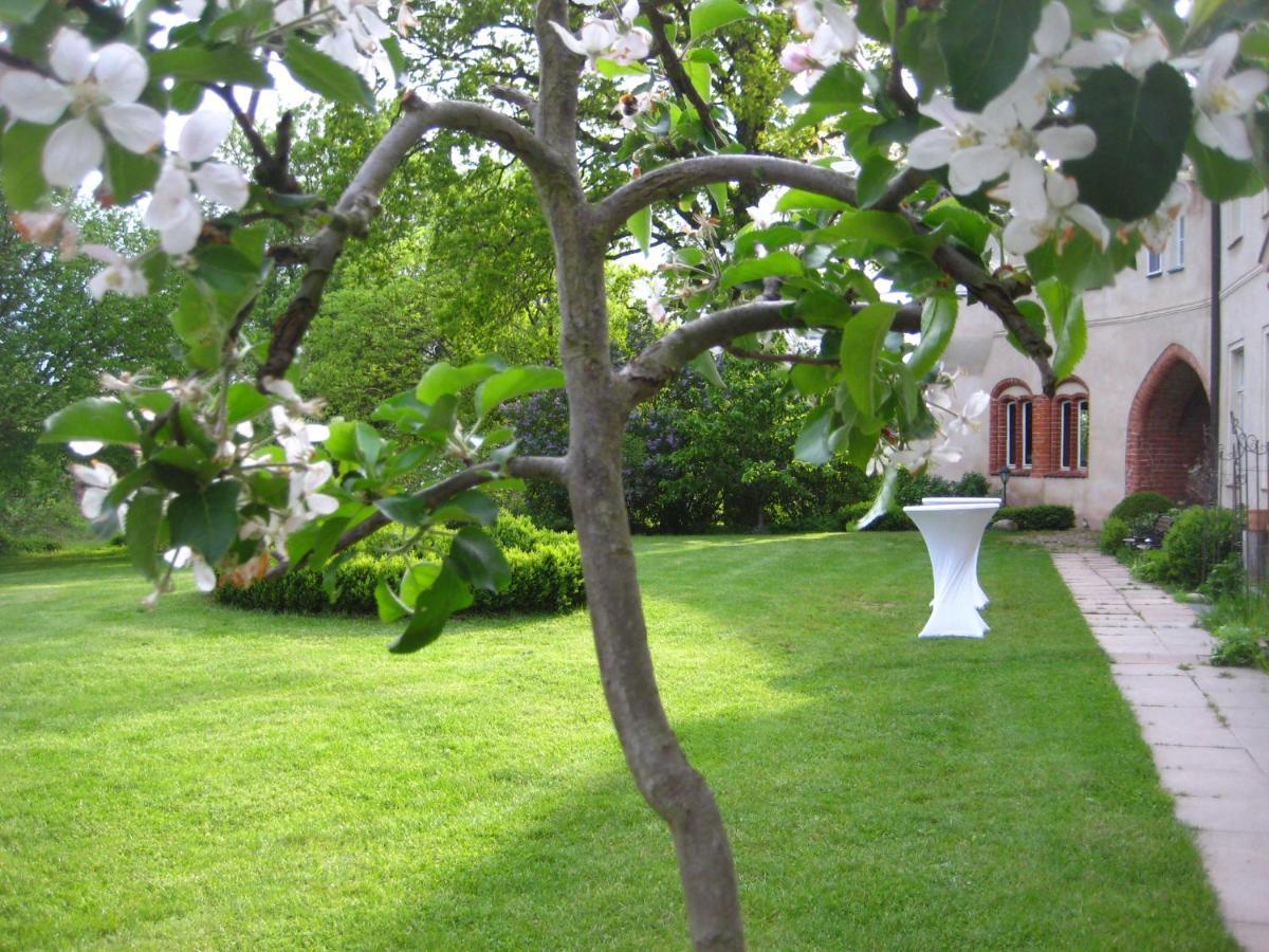 Gartenzimmer Im Schloss Neuhausen Neuhausen  Exterior photo